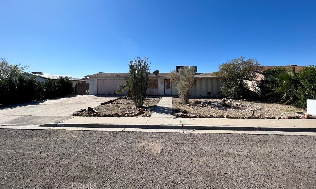 1913 Desoto St, Chemehuevi, CA 92363