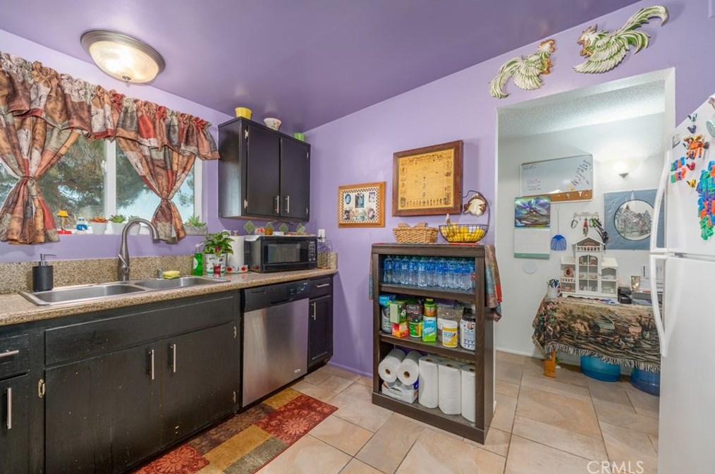 4592 Camarilla Ave, Yucca Valley CA  92284-1226 exterior