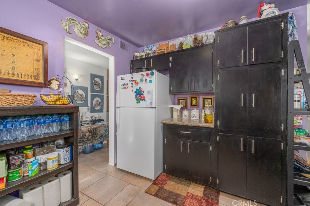 4592 Camarilla Ave, Yucca Valley CA  92284-1226 exterior