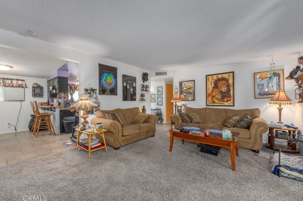 4592 Camarilla Ave, Yucca Valley CA  92284-1226 exterior