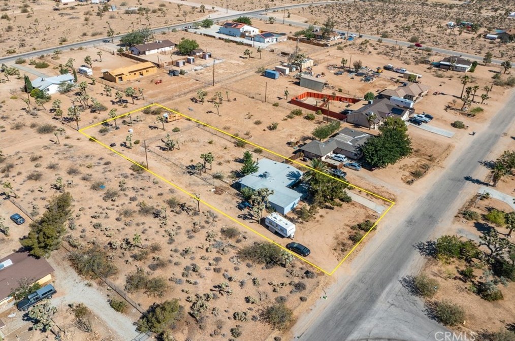 4592 Camarilla Ave, Yucca Valley CA  92284-1226 exterior