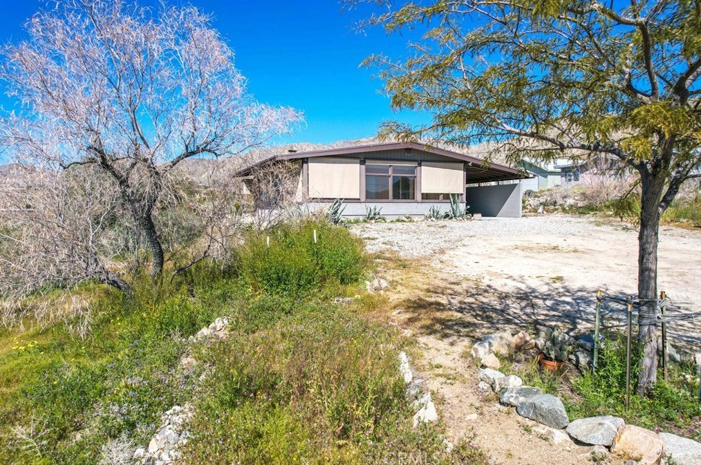 9100 Navajo, Morongo Valley, CA 92256