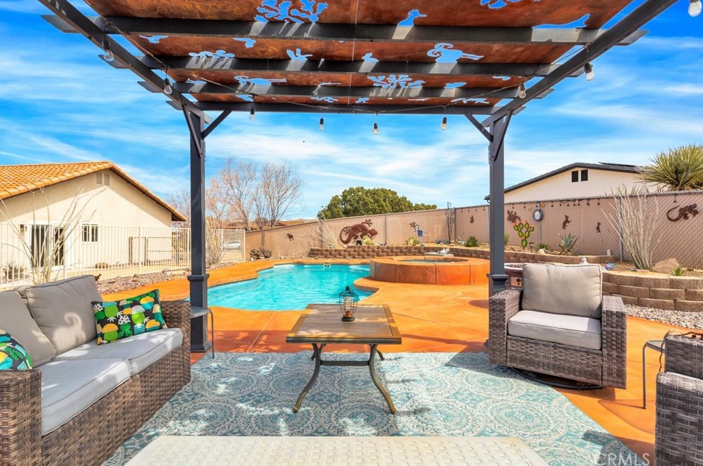 8832 Catalina Way, Yucca Valley, CA 92284-4434