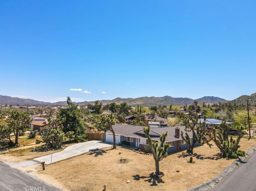 56739 Desert Gold Dr, Yucca Valley, CA 92284