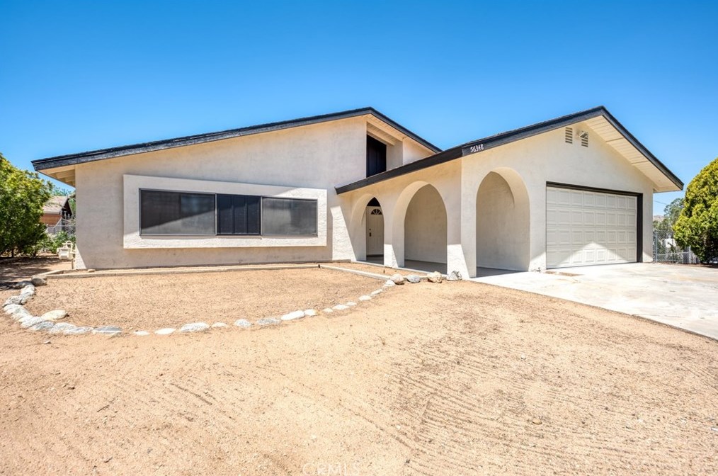 56348 Tamarisk Pl, Yucca Valley, CA 92284-4246