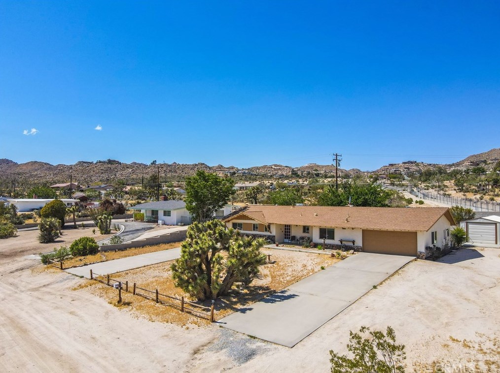 57530 Warren Way, Yucca Valley, CA 92284