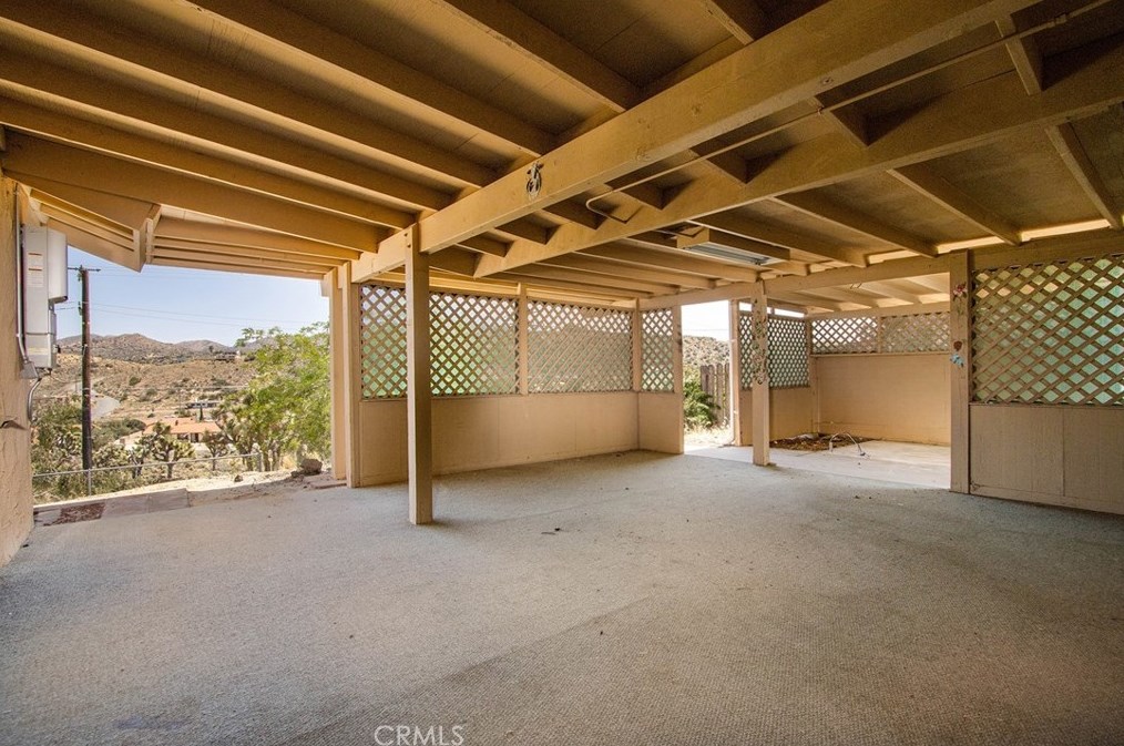 7554 Pinon Dr, Yucca Valley CA  92284-8300 exterior