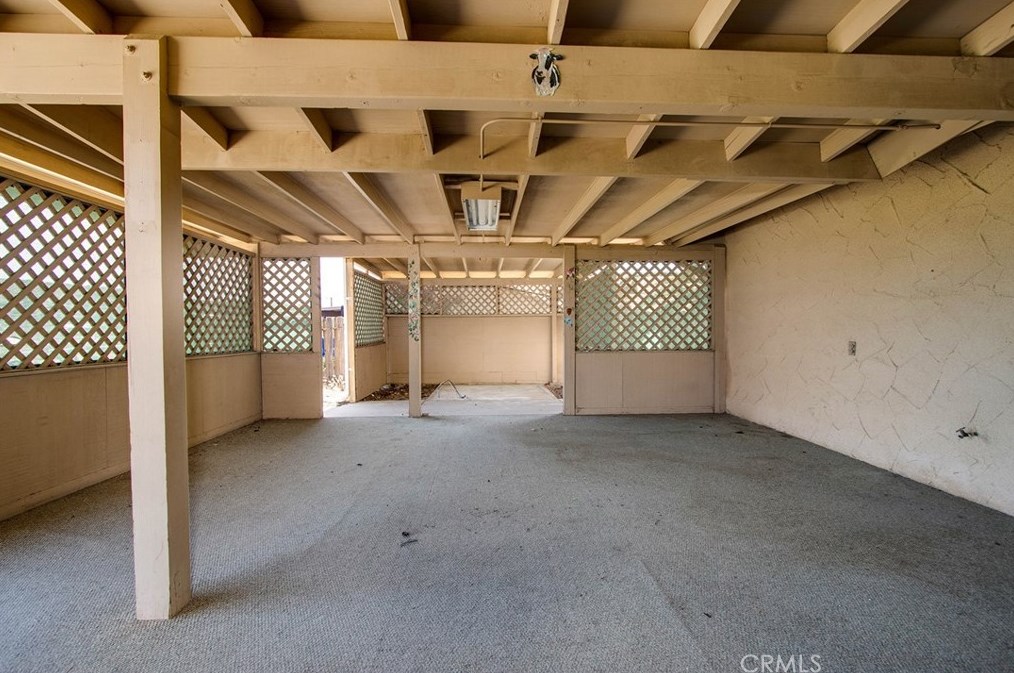 7554 Pinon Dr, Yucca Valley CA  92284-8300 exterior