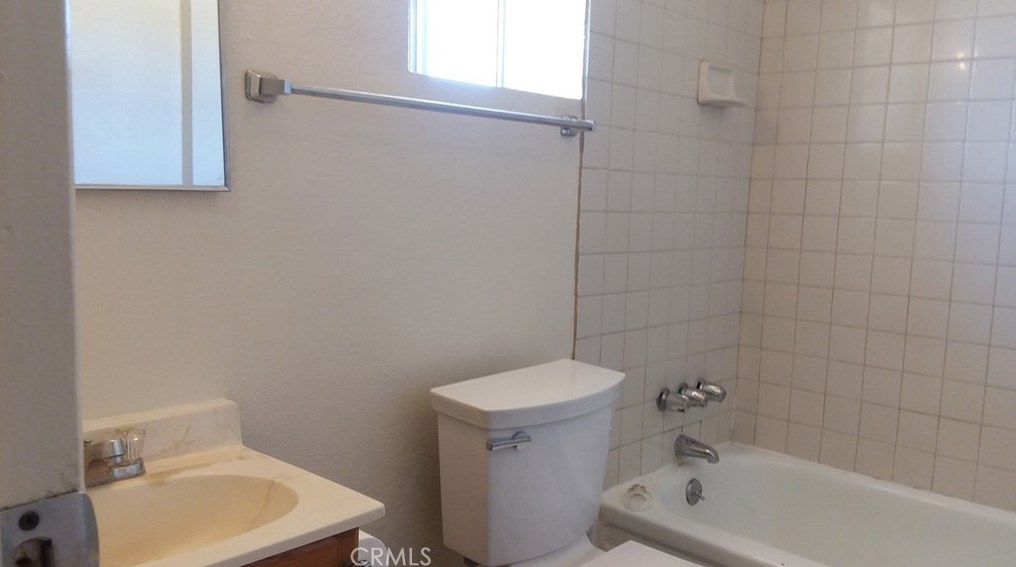 62023 Chollita Rd, Joshua Tree CA  92252-2331 exterior