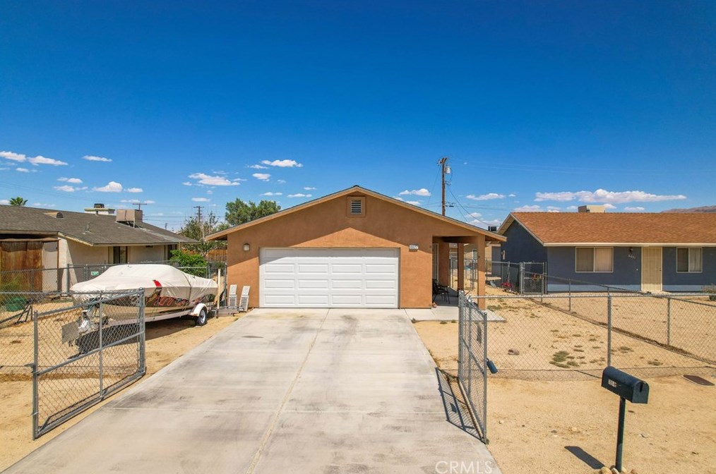 6627 Smoketree Ave, Twntynine Plm, CA 92277