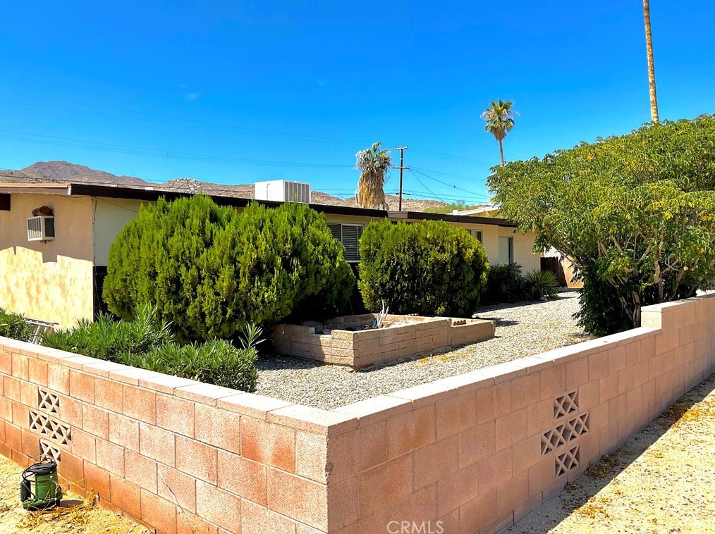 71555 Juanita Dr, Twntynine Plm, CA 92277