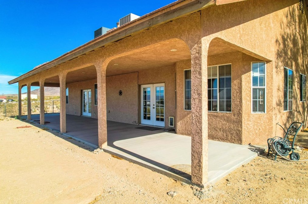 74384 Rocky Rd, Twntynine Plm CA  92277-3982 exterior