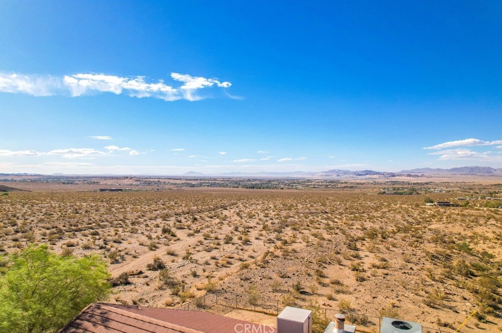 74384 Rocky Rd, Twntynine Plm CA  92277-3982 exterior
