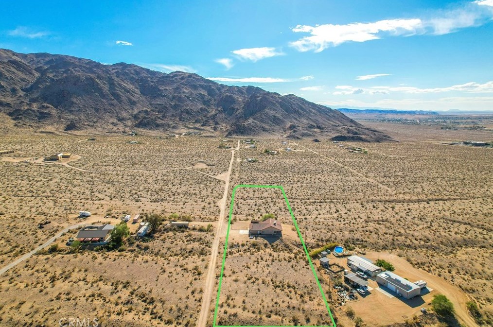 74384 Rocky Rd, Twntynine Plm CA  92277-3982 exterior