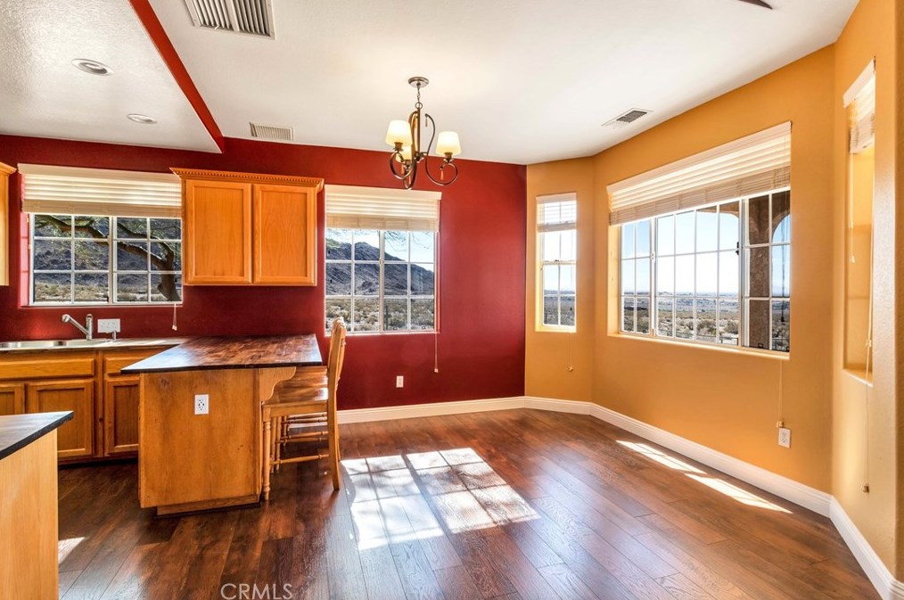 74384 Rocky Rd, Twntynine Plm CA  92277-3982 exterior