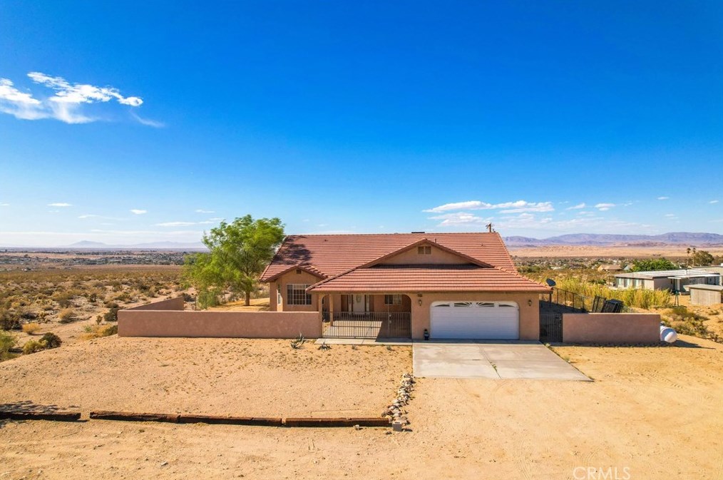 74384 Rocky Rd, Twntynine Plm CA  92277-3982 exterior