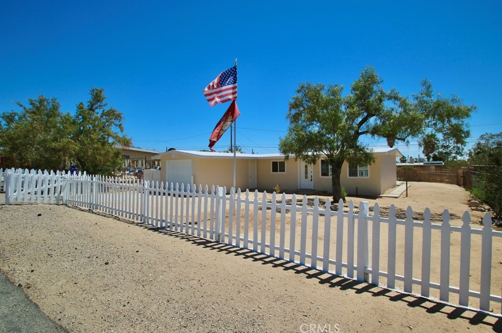 5997 Lupine Ave, Twntynine Plm, CA 92277