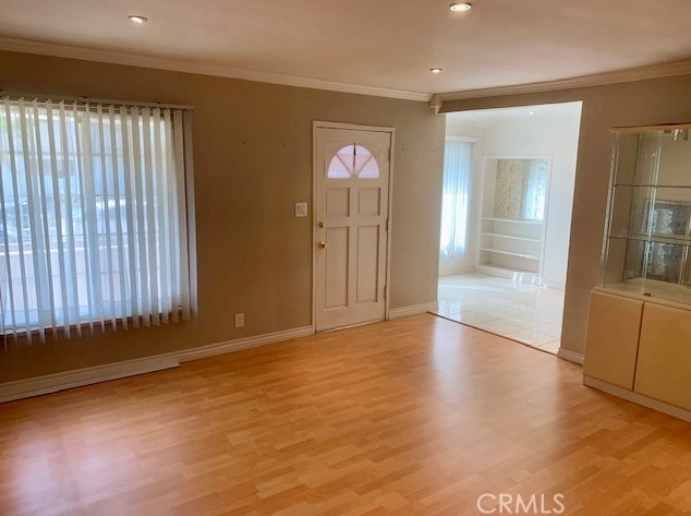 11215 Greenlawn Ave, Los Angeles, CA 90230-4811