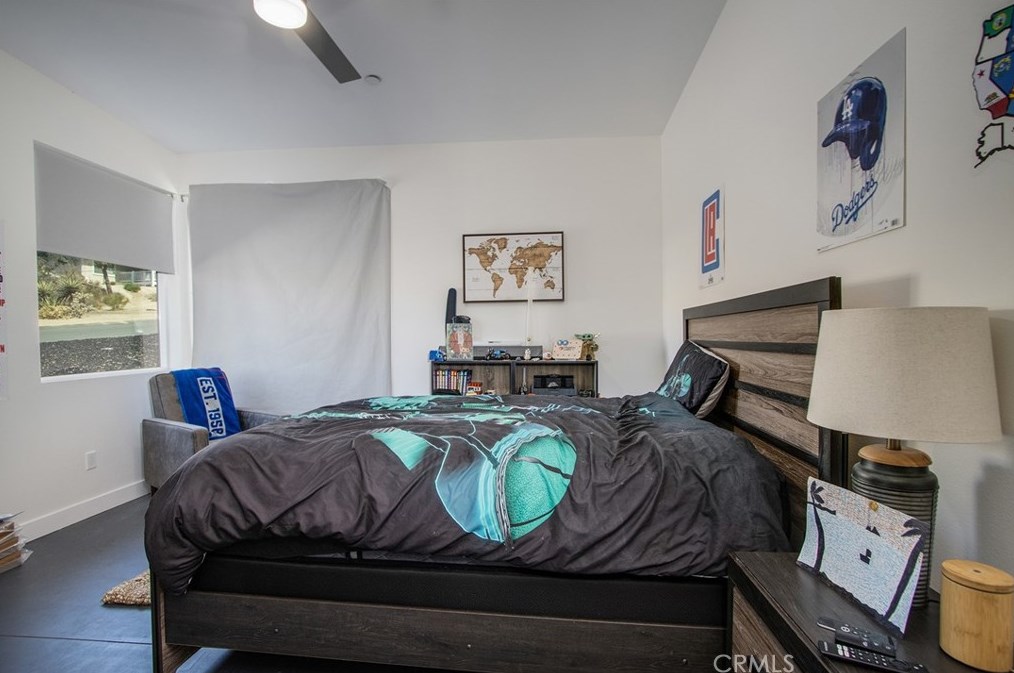 59425 Sun Mesa Dr, Yucca Valley CA 92284-9000 exterior