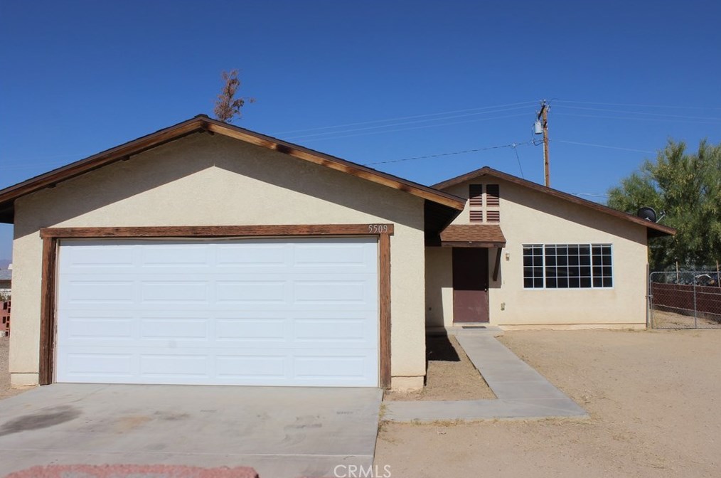 5509 Mariposa Ave, Twntynine Plm CA  92277-1441 exterior