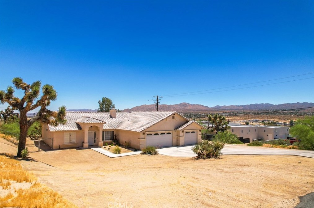 6427 Palo Alto Ave, Yucca Valley, CA 92284-2259