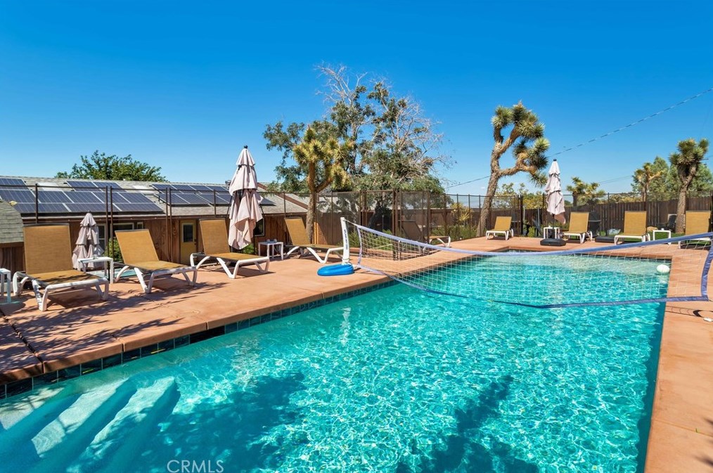 60291 La Mirada Trl, Joshua Tree CA  92252-2801 exterior