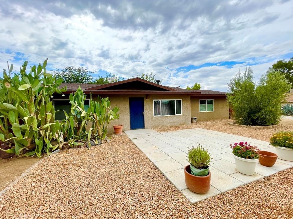 7776 Fox Trl, Yucca Valley, CA 92284-3328