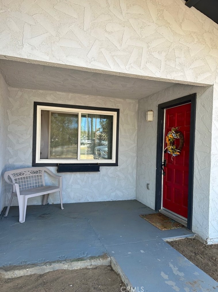8215 Palomar Ave, Yucca Valley, CA 92284