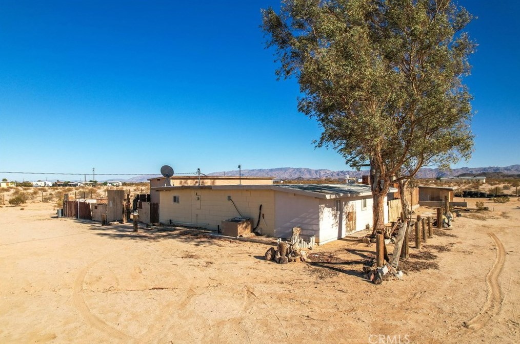 65359 Hoover Rd, Joshua Tree, CA 92252