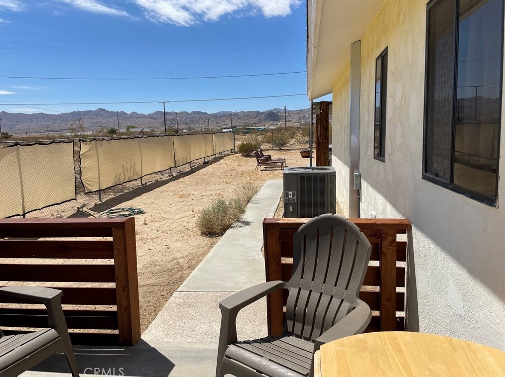 63555 Walpi Dr, Joshua Tree CA  92252-4210 exterior