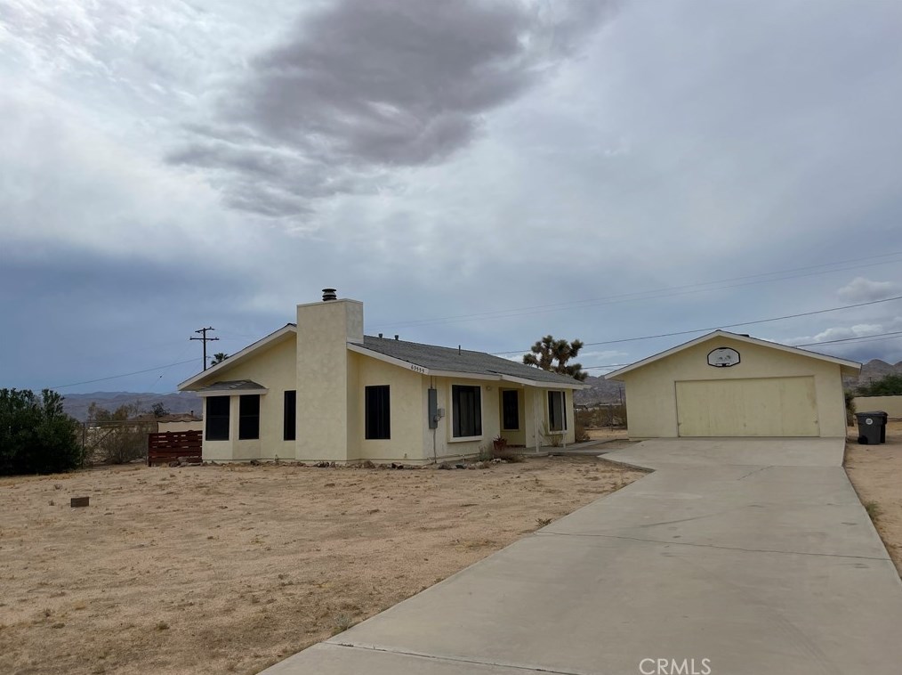 63555 Walpi Dr, Joshua Tree CA  92252-4210 exterior