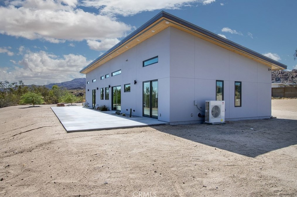 6816 Mount Shasta Ave, Joshua Tree, CA 92252-5258