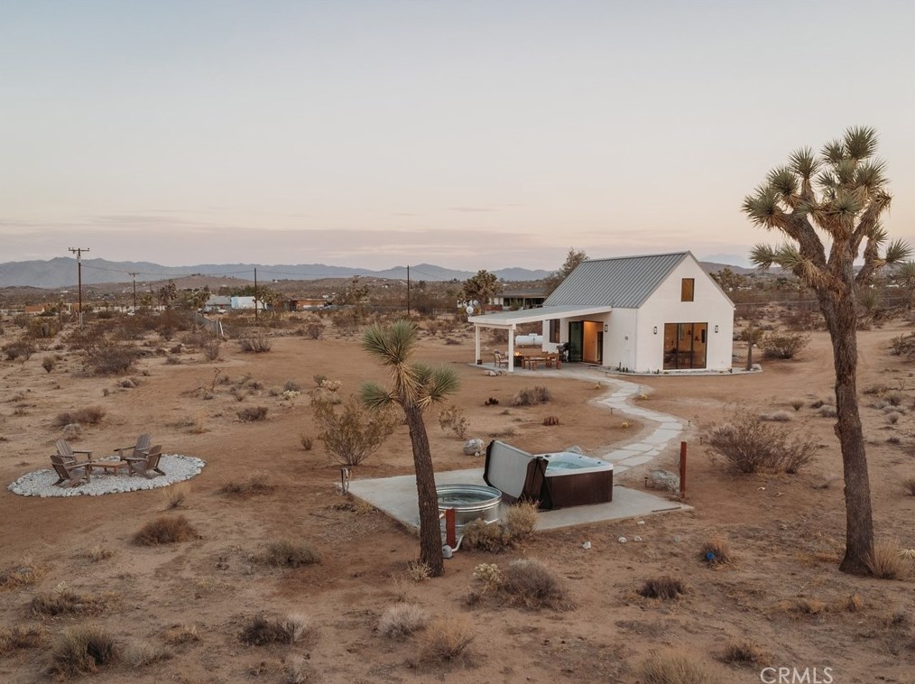 3145 Julcrest Rd, Yucca Valley, CA 92284