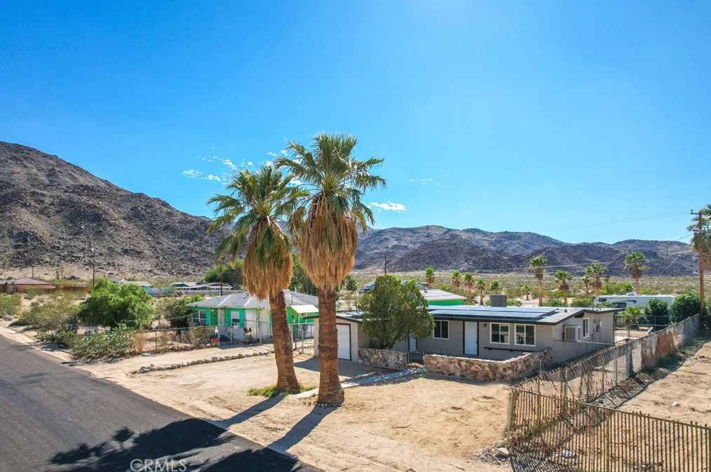 6942 Eucalyptus Ave, Twntynine Plm CA  92277-2837 exterior