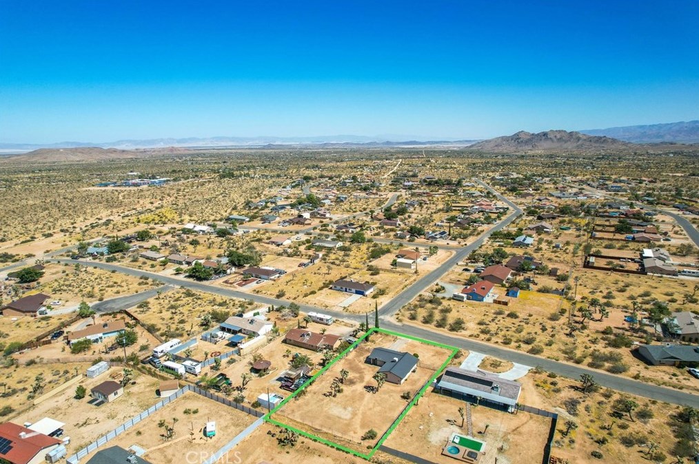 3692 Balsa Ave, Yucca Valley CA 92284-8668 exterior