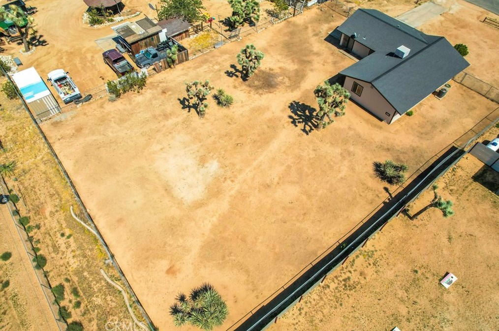 3692 Balsa Ave, Yucca Valley CA 92284-8668 exterior