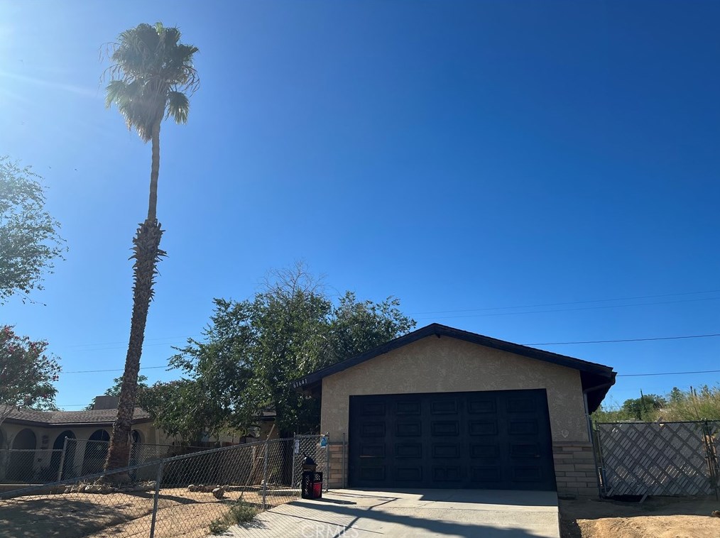 61641 Palm Vista Dr, Joshua Tree, CA 92252-2448