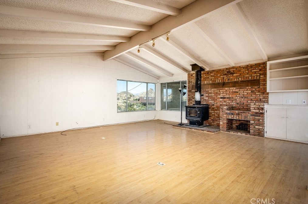 5550 Carlsbad Ave, Yucca Valley CA 92284-2095 exterior