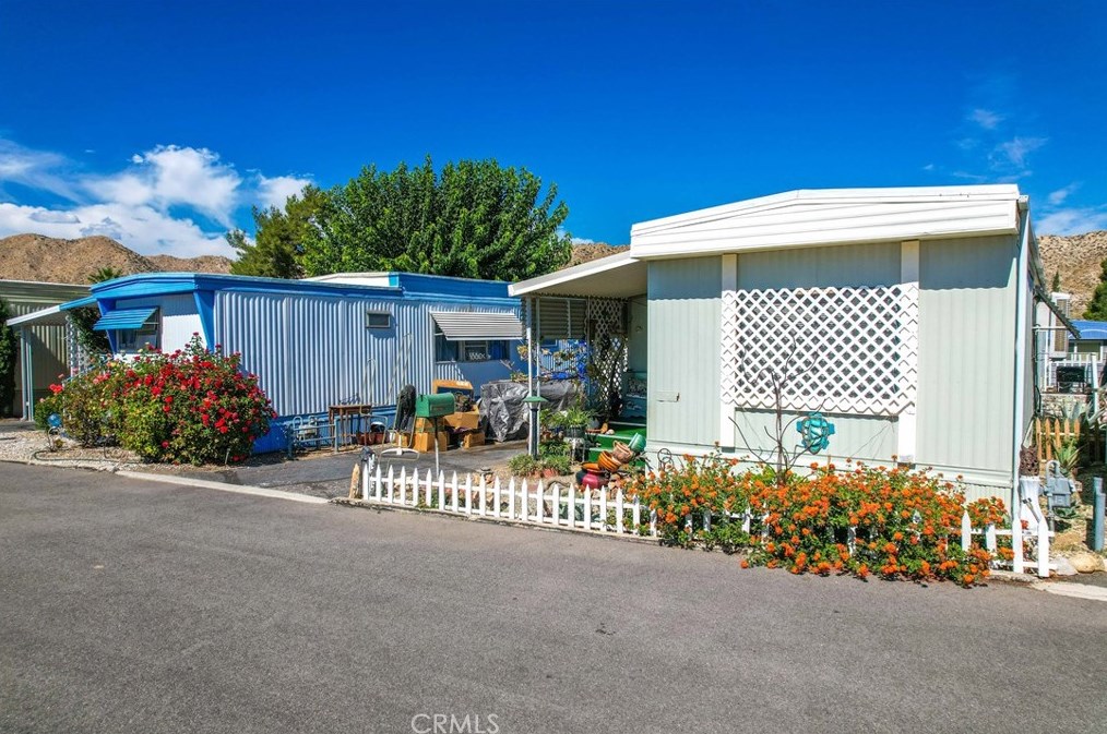 7484 Kickapoo Trail #13, Yucca Valley, CA 92284