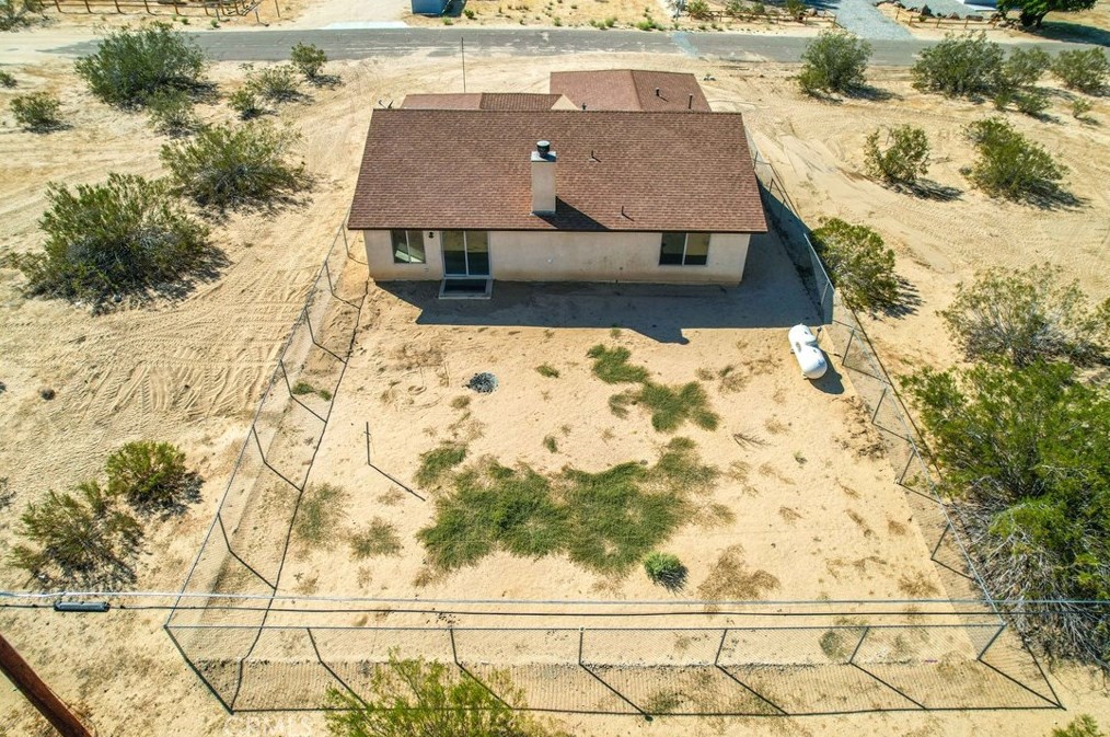 5001 1st St, Joshua Tree CA  92252-4216 exterior