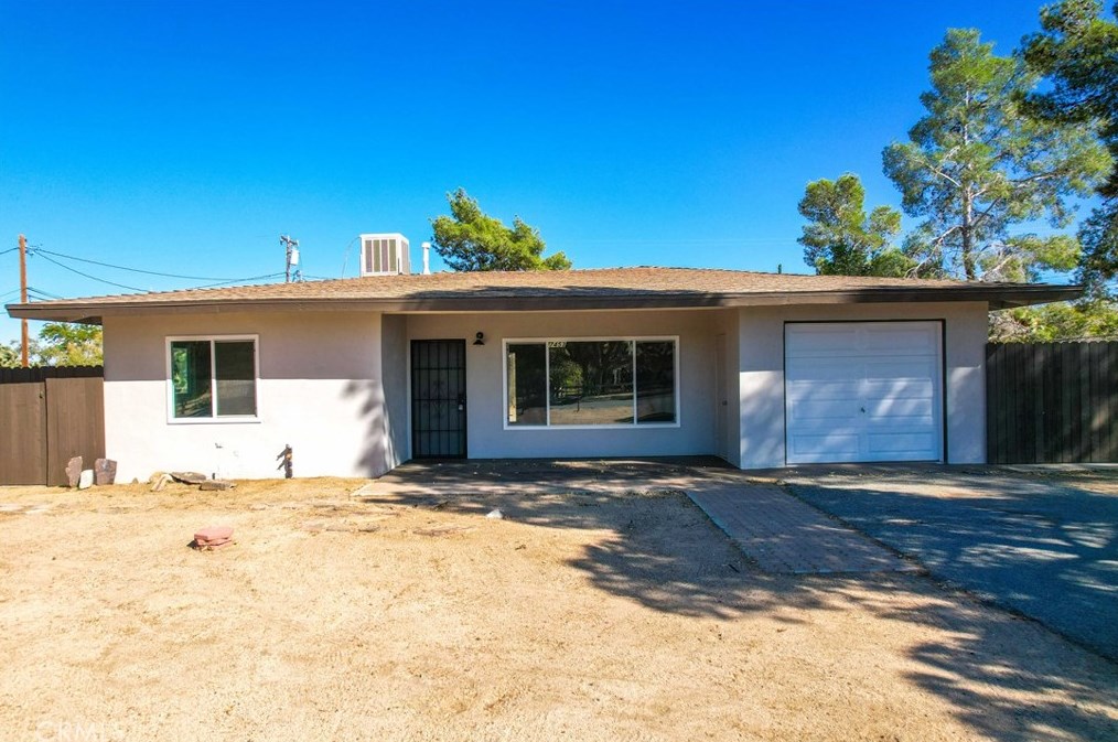 7453 Condalia Ave, Yucca Valley, CA 92284
