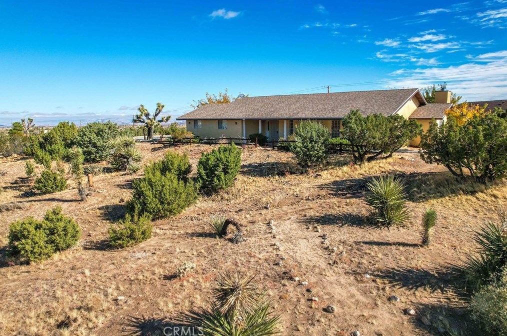 5115 Carlsbad Ave, Yucca Valley CA 92284-2095 exterior