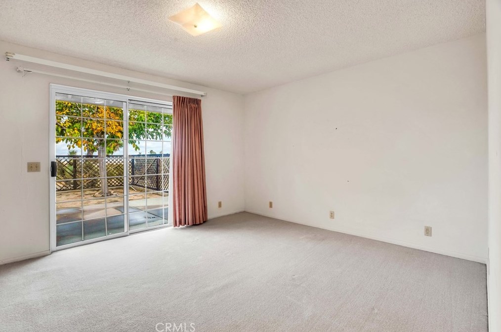 5115 Carlsbad Ave, Yucca Valley CA 92284-2095 exterior