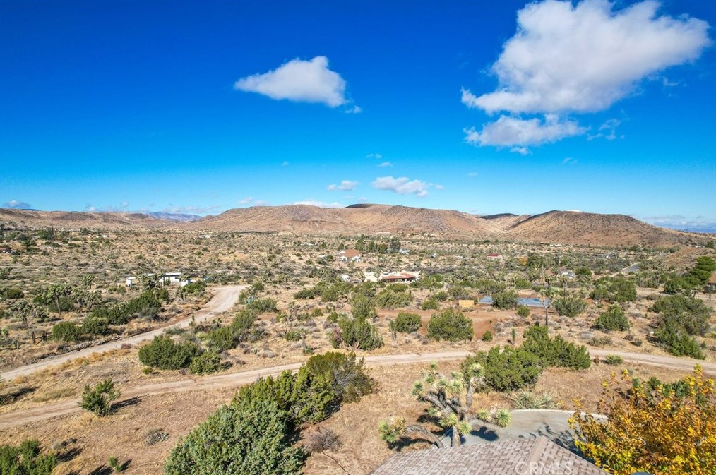 5115 Carlsbad Ave, Yucca Valley CA 92284-2095 exterior