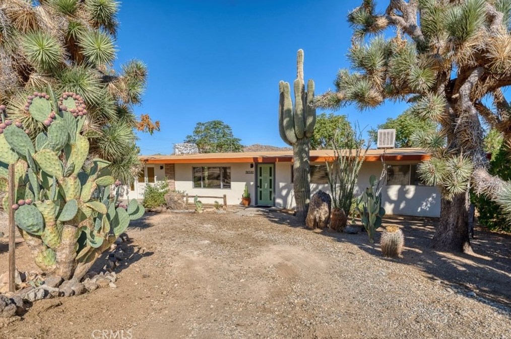 56580 Taos Trl, Yucca Valley, CA 92284-4052