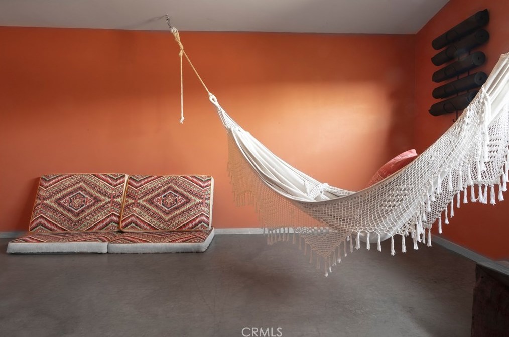 6328 Juniper Rd, Joshua Tree CA  92252-4142 exterior