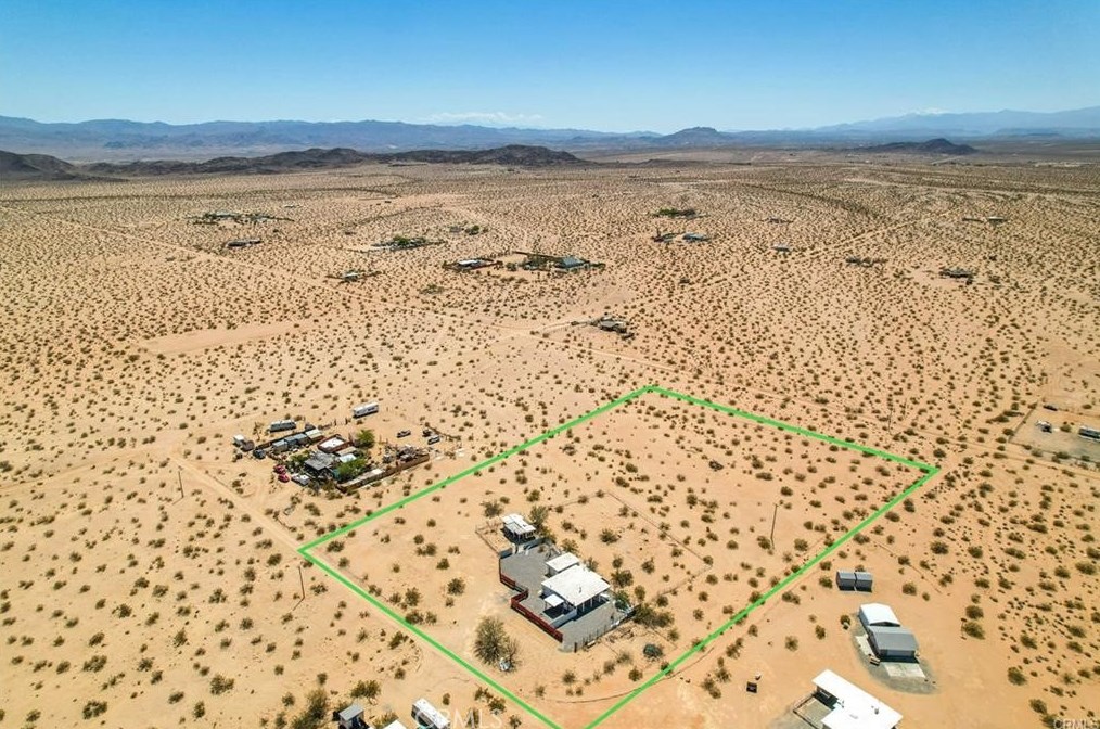 66300 Learco Way, Joshua Tree CA  92252-4477 exterior