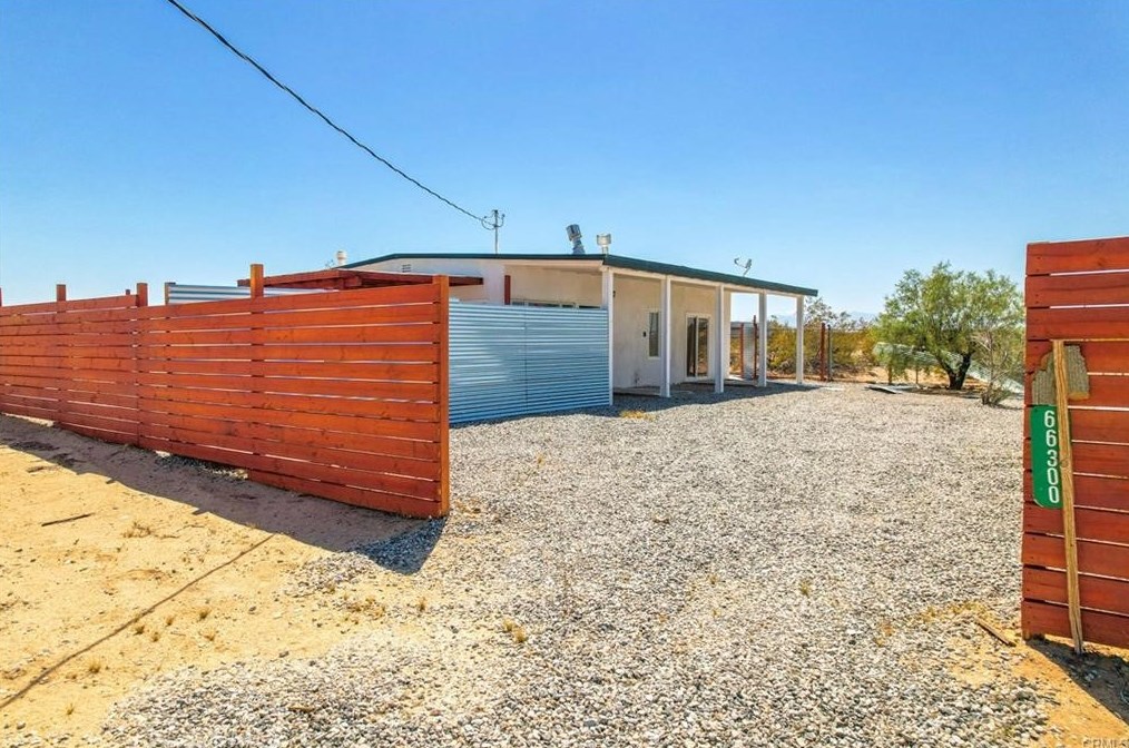 66300 Learco Way, Joshua Tree CA  92252-4477 exterior