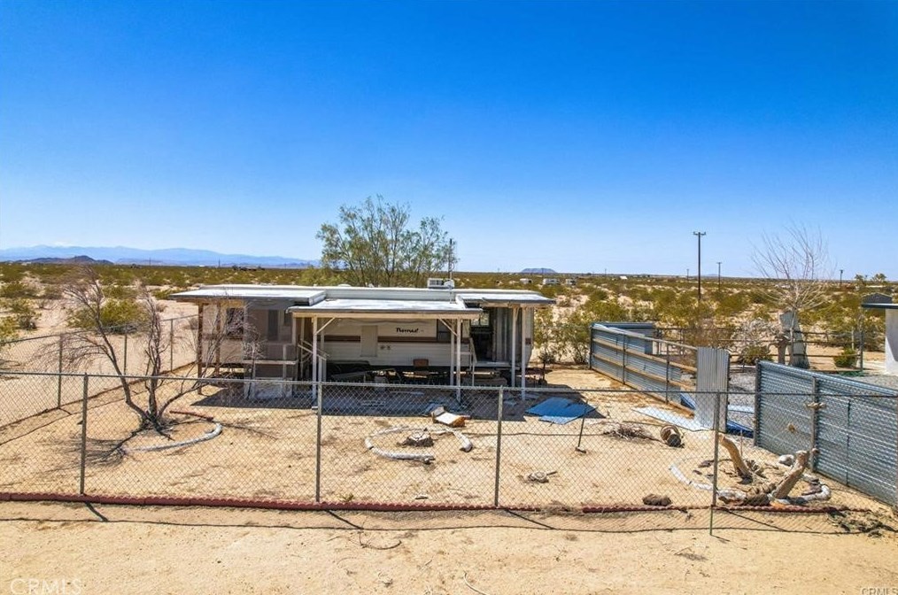 66300 Learco Way, Joshua Tree CA  92252-4477 exterior