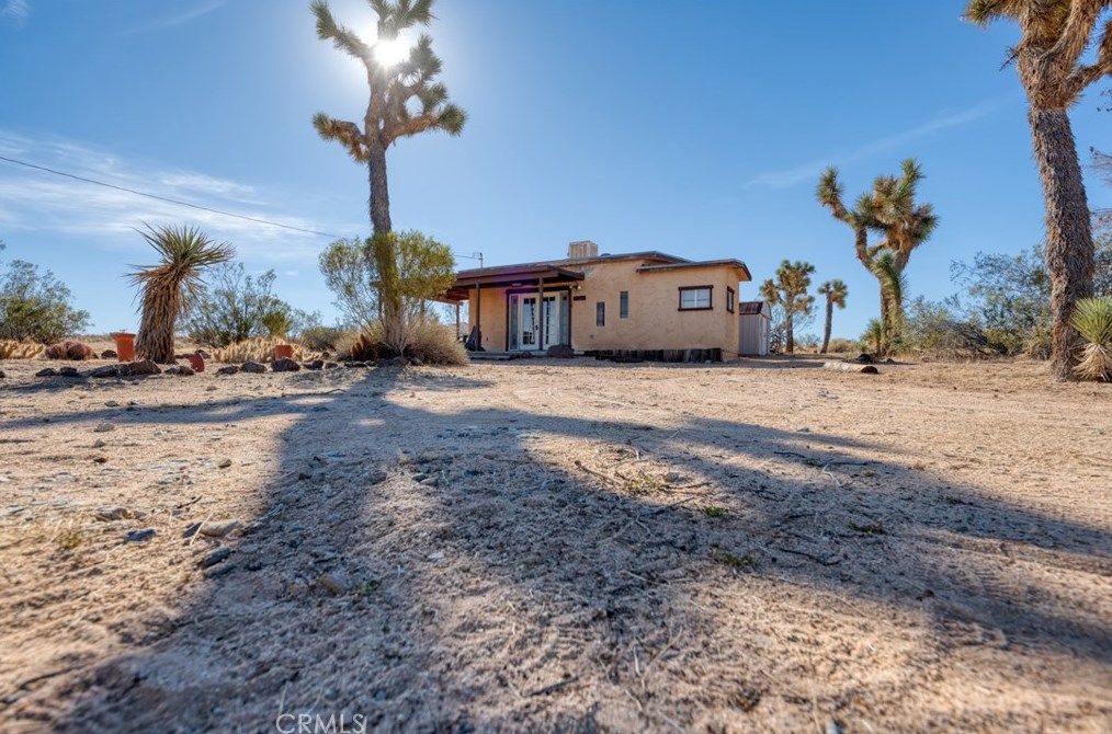 56261 La Brisa Dr, Yucca Valley, CA 92284